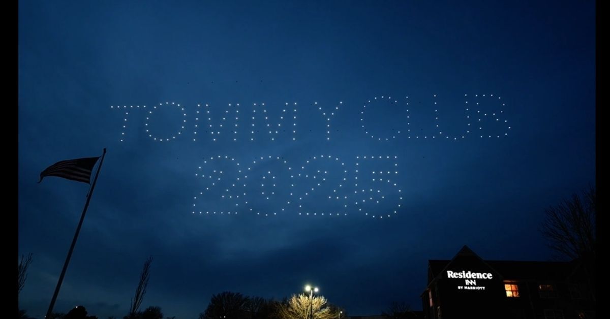 An image from the Tommy Club show depicting the title of the show for the audience.