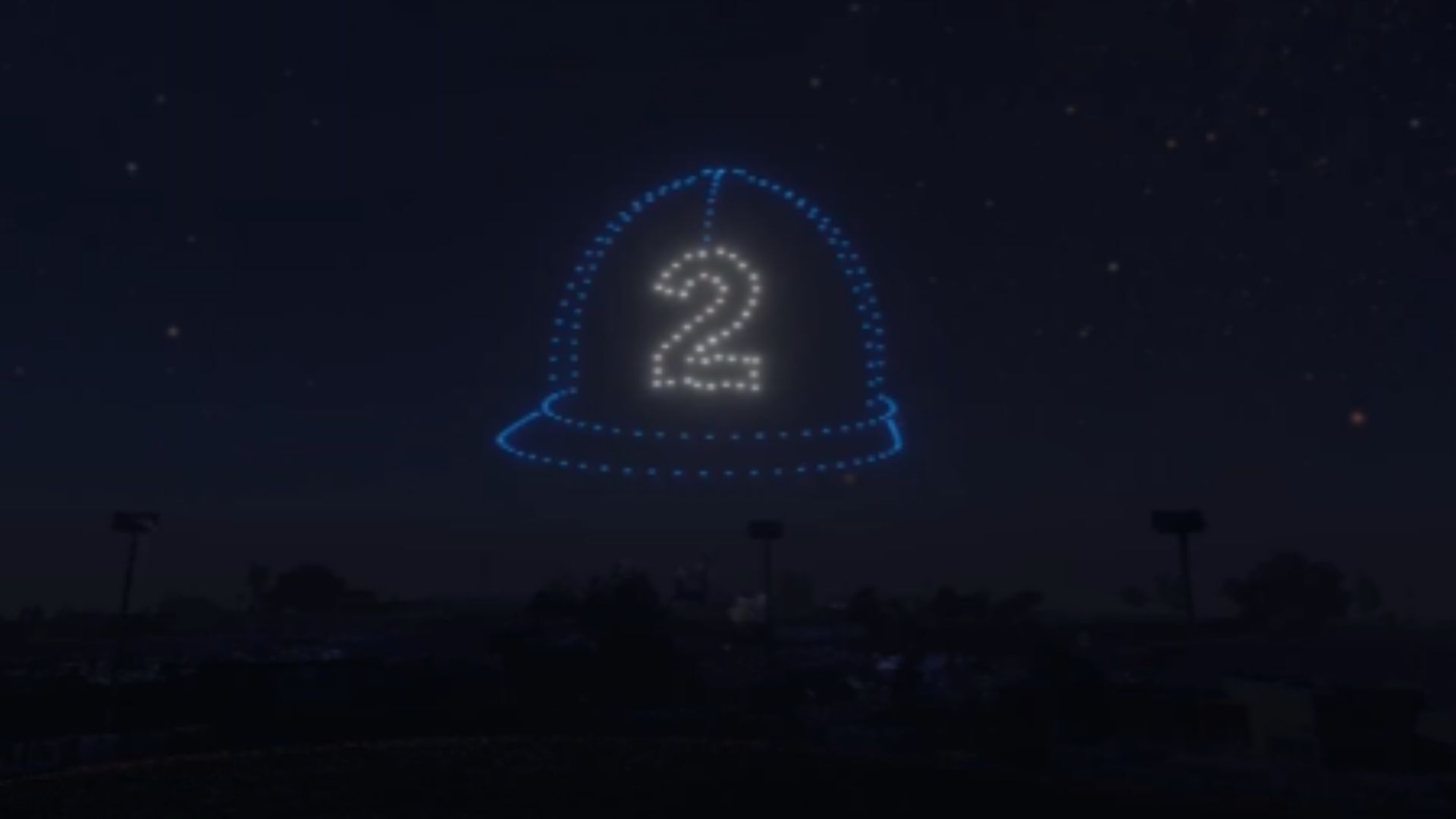 An image from the Kalamazoo Growlers NLDS halftime show depicting Derek Jeter's #2 cap.