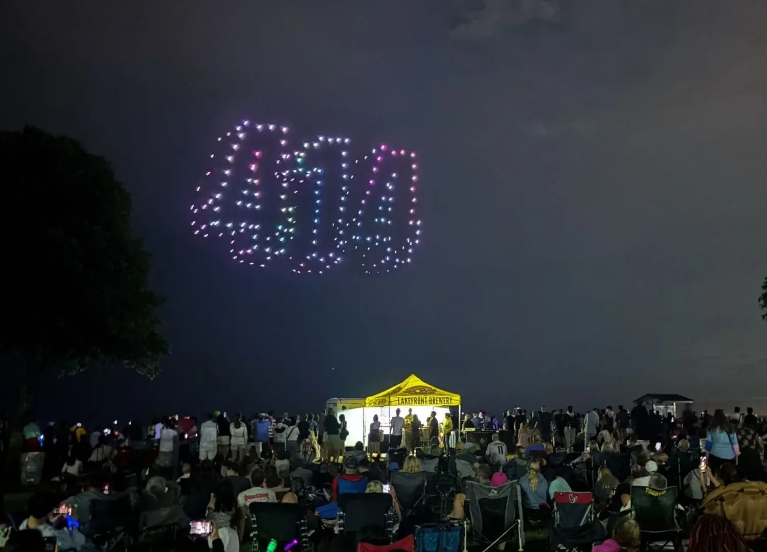 An image from the Milwaukee Lakefront show featuring a "414."